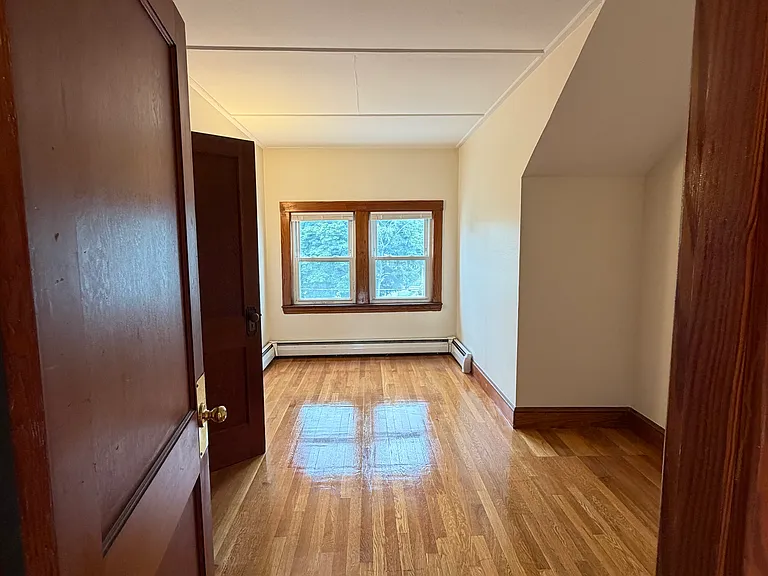 61 Kent St #2 — Photo 15