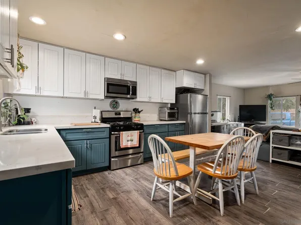 9110 Winter Gardens Blvd, Lakeside, CA 92040