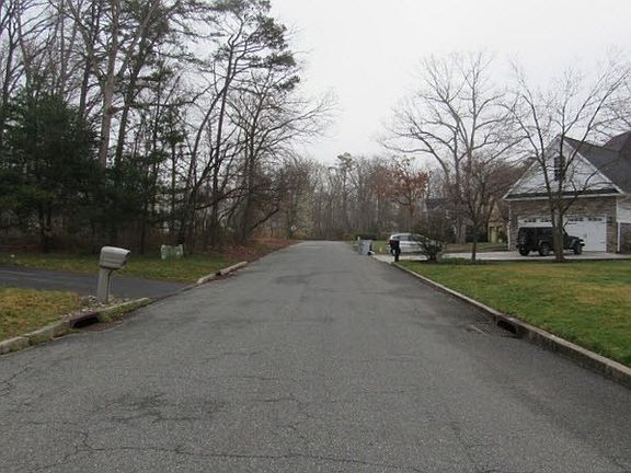 4th image of 2900 Eagles Ct