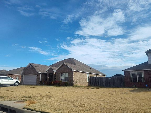 2nd image of 5800 Pin Oak Ln