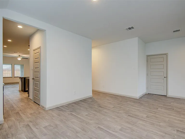 3507 Telford Ln — Photo 12