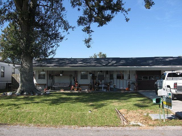 1st image of 428 Ann Carol St
