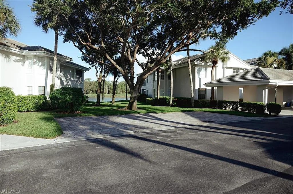 2 bed, 2.0 bath, 1450 sqft, $5,500 — Photo 2