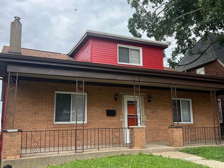 427 Ormsby Ave — Photo 1