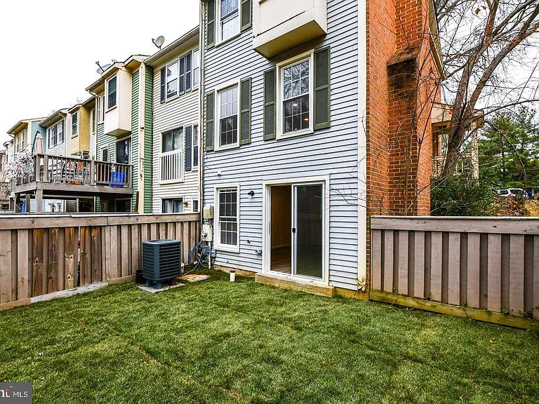 20569 Strath Haven Dr — Photo 11