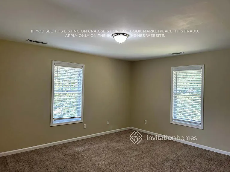 935 Oak Bluff Ct — Photo 8