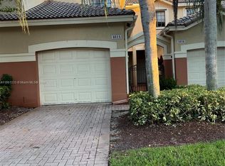 4014 Peppertree Dr, Fort Lauderdale, FL 33332
