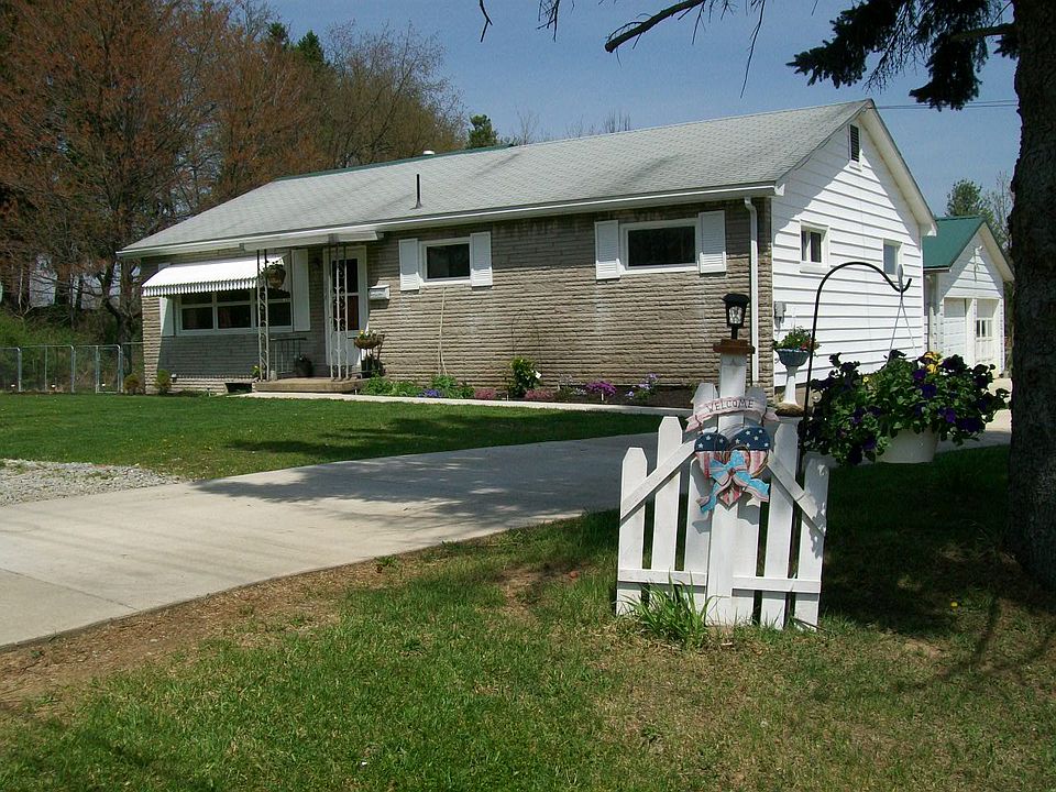 1st image of 604 Logan St