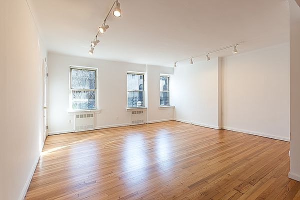 1st image of 100 8th Ave APT 1C