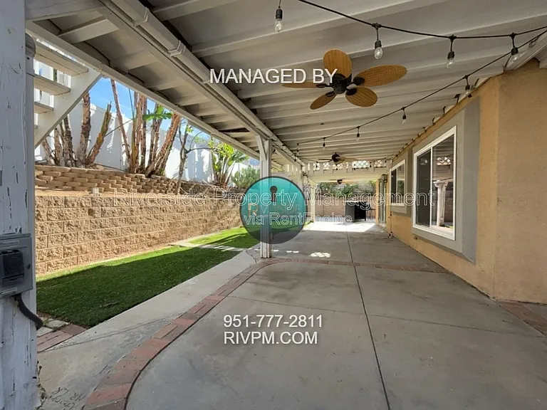 21498 Townsendia Ave — Photo 32