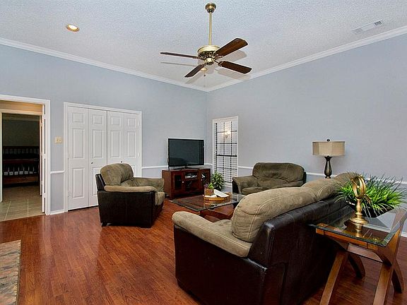 4th image of 2834 Stoneridge Dr