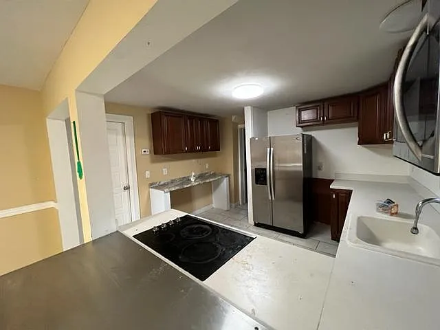 204 Seneca St — Photo 3