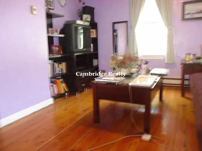 2 bed, 1.0 bath, 600 sqft, $2,100 — Photo 3