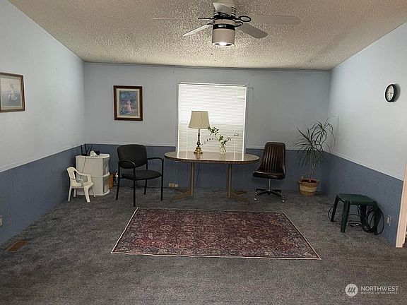 2nd image of 704 87th Ave NE