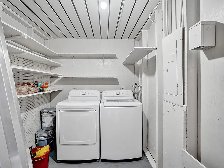 3747 E Valley Green Dr — Photo 30