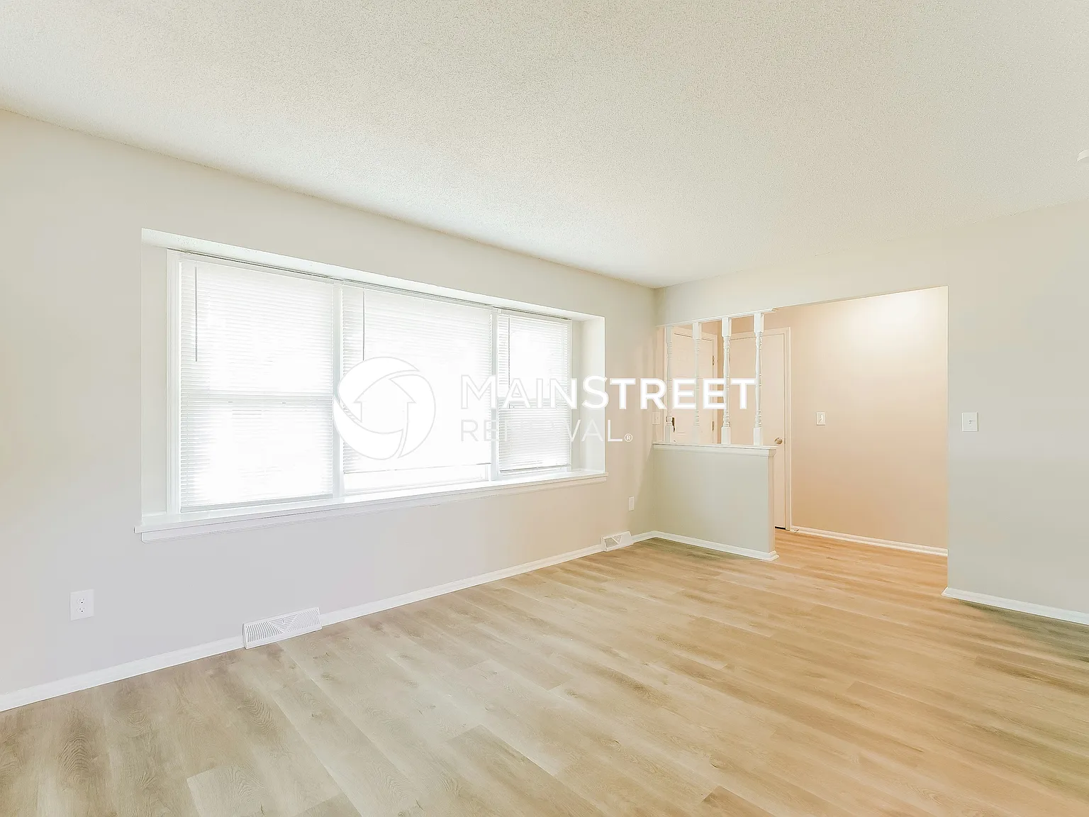 11604 Palmer Ave — Photo 2