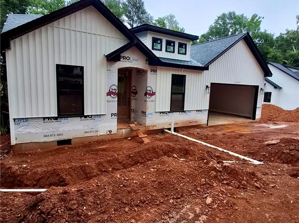 1409 Stonehurst Dr, Anderson, SC 29621