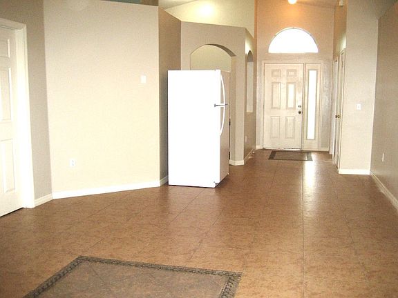 3rd image of 11282 Pinewood Cove Ln