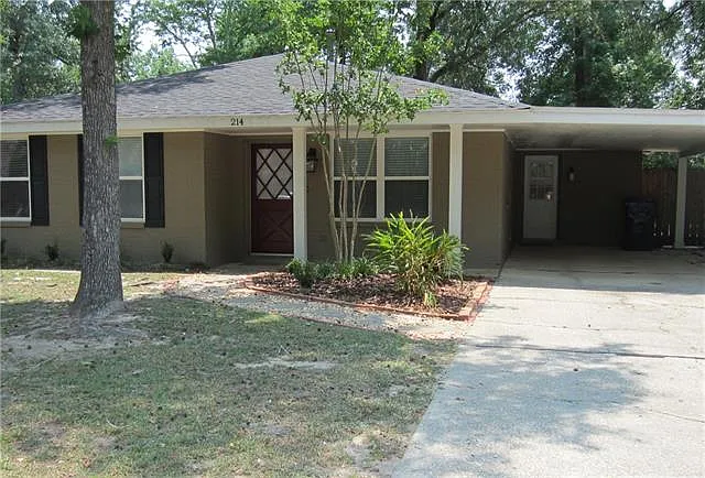 214 W Hickory St — Photo 1