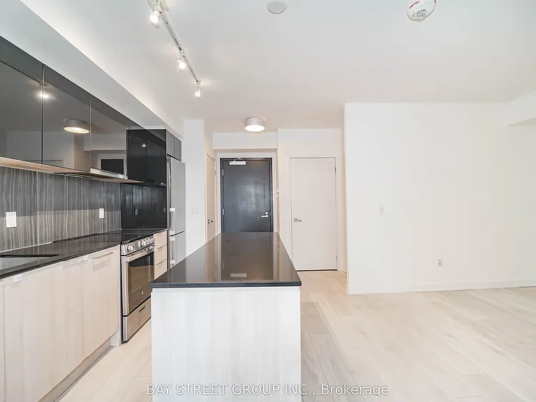 31 Tippett Rd #236 — Photo 15