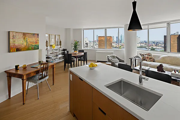 Rented by Compass | media 53