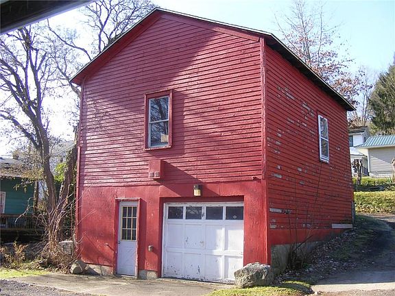 4th image of 18841 Cussewago Ter