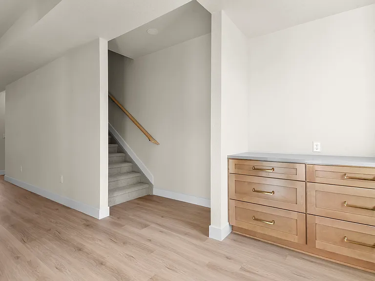 25 Noyer Ct — Photo 3