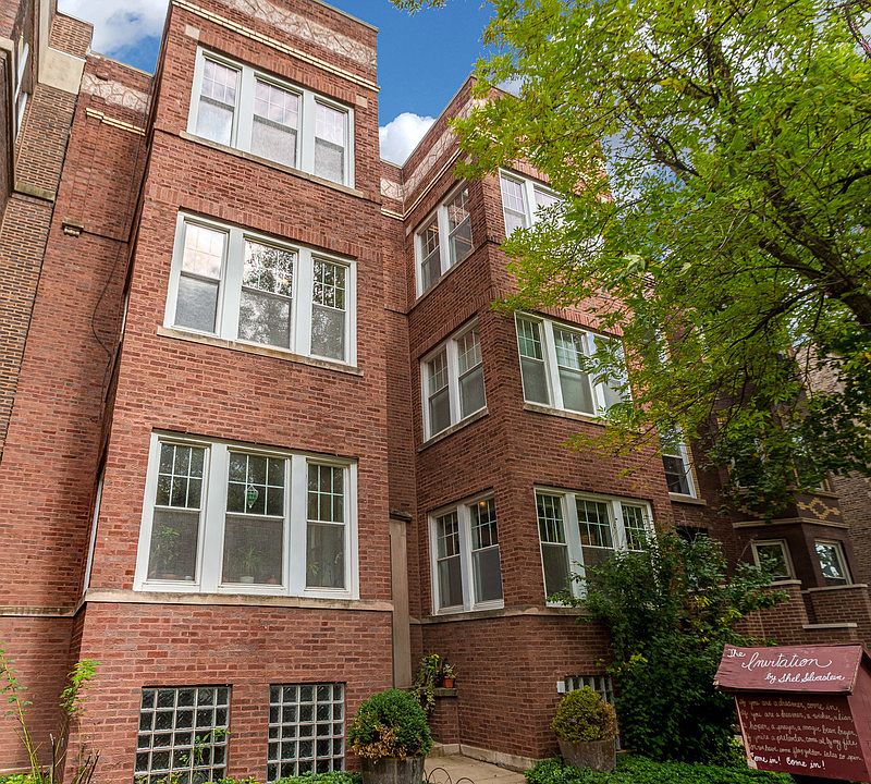 1st image of 1340 W Bryn Mawr Ave APT 2W