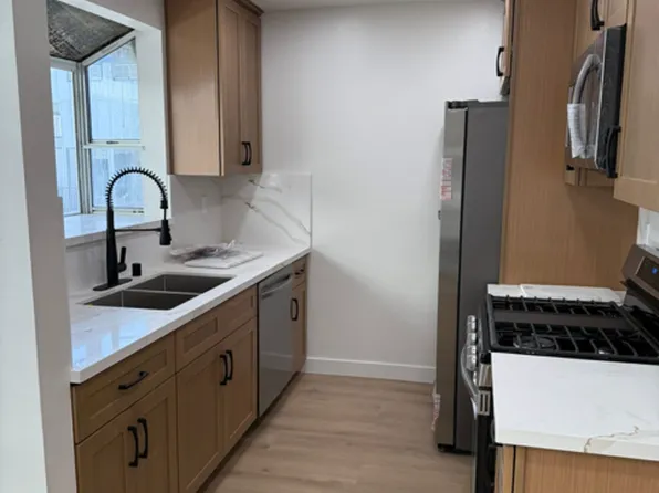 9332 Van Nuys Blvd, Panorama City, CA 91402