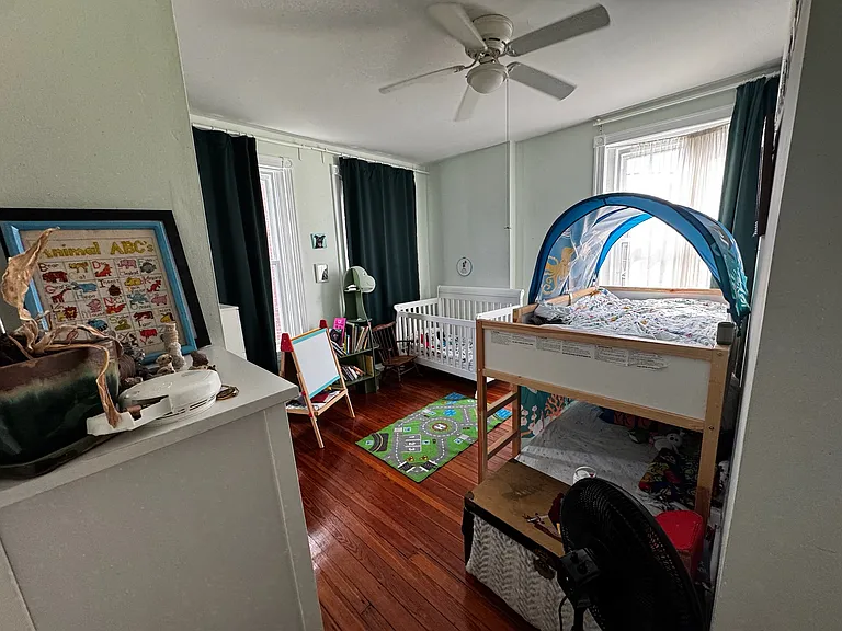 426 Tasker St — Photo 18
