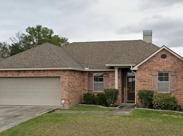 114 Country Village Dr, Youngsville, LA 70592