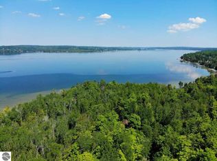 7135 E Birch Point Rd, Traverse City, MI 49684