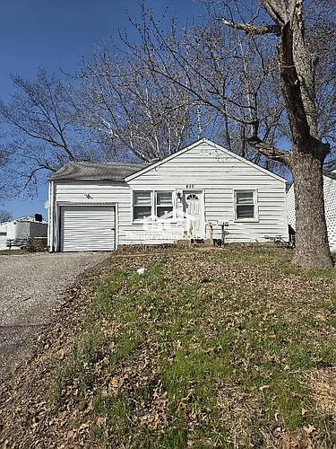 415 Ames Pl Photo 1