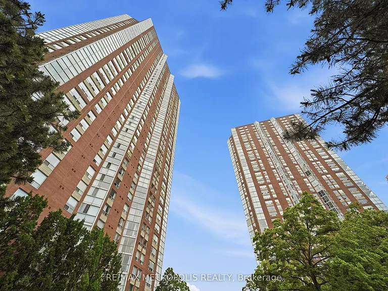 5 Concorde Pl #1604 — Photo 19