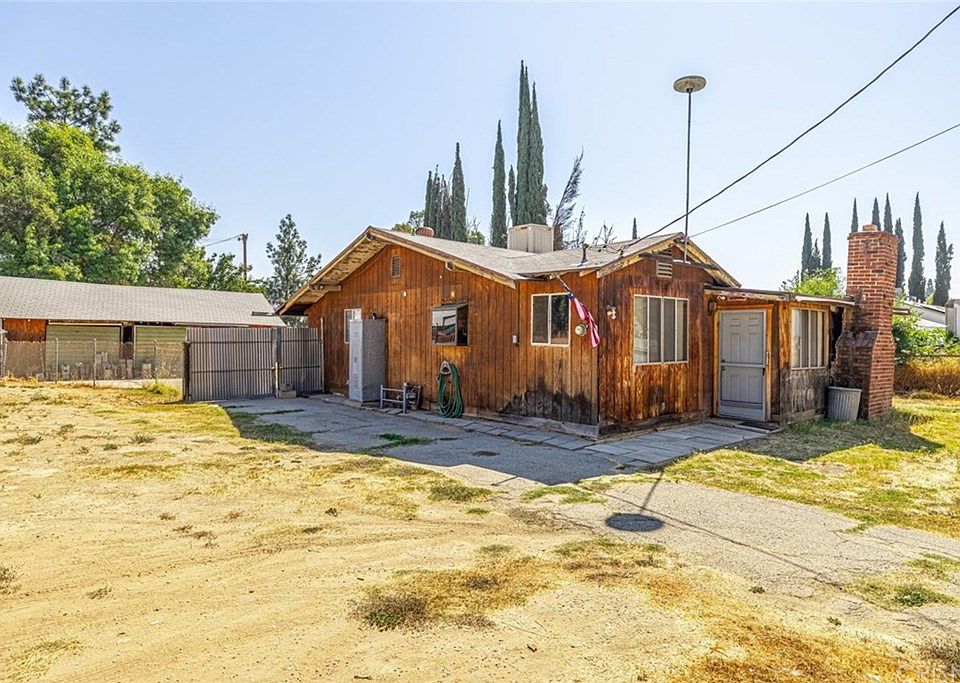 1st image of 7728 Owensmouth Ave