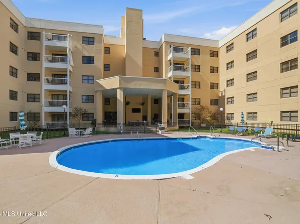 1130 Beach Blvd APT 106, Biloxi, MS 39530