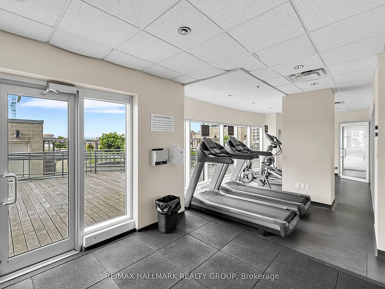 90 George St #1301 — Photo 23