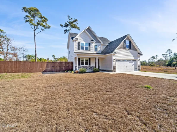 421 Gavins Run, Sneads Ferry, NC 28460