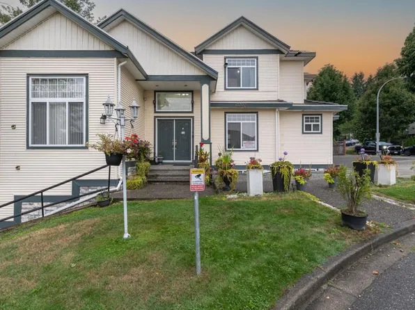 14490 67b Ave, Surrey, BC V3S 0T3