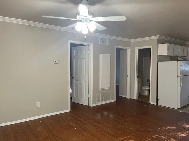 2 bed, $995 — Photo 3