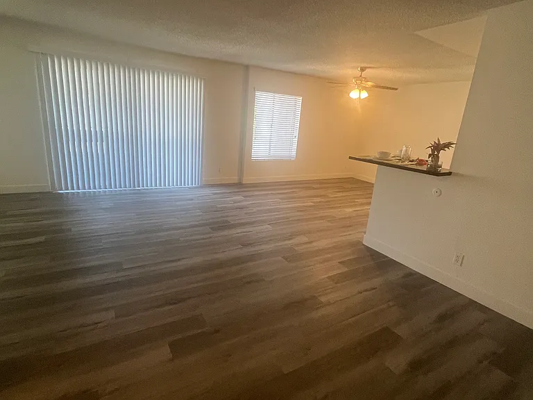 Ridgegate Apartments — Photo 28