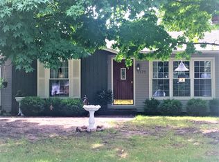 1175 Patterson Dr, Morris, IL 60450