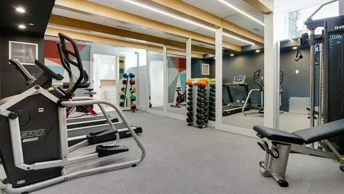 Rented by Nooklyn NYC LLC | media 36