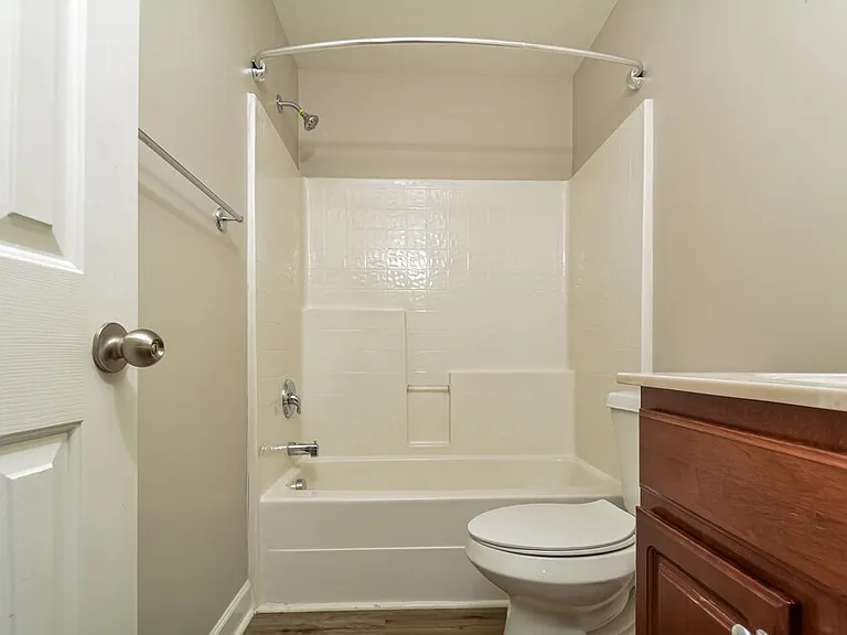 225 Braxcarr St — Photo 16