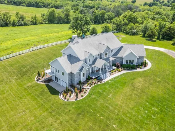 3020 133rd Ct, Van Meter, IA 50261