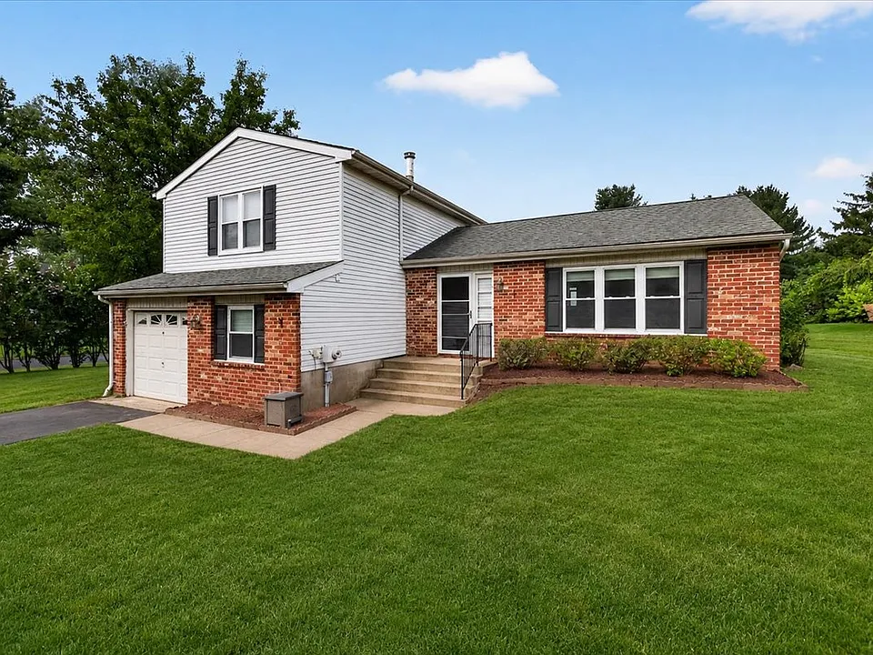 3 Willow Ct
