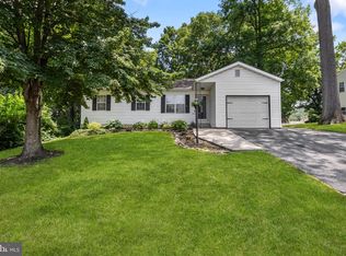 3624 Harrowgate Rd, York, PA 17402