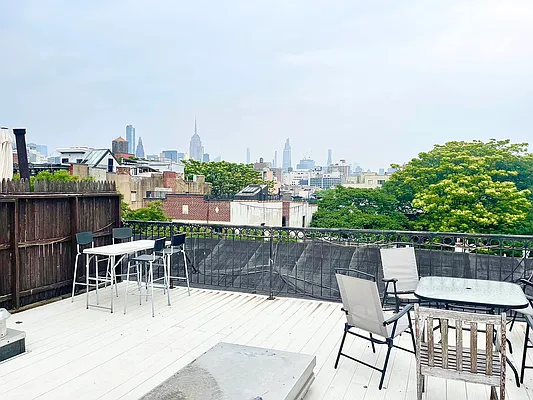 Rented by Century 21 Premier  | media 1