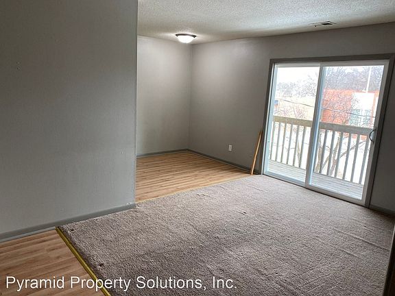2nd image of 900 Elder Ln #12