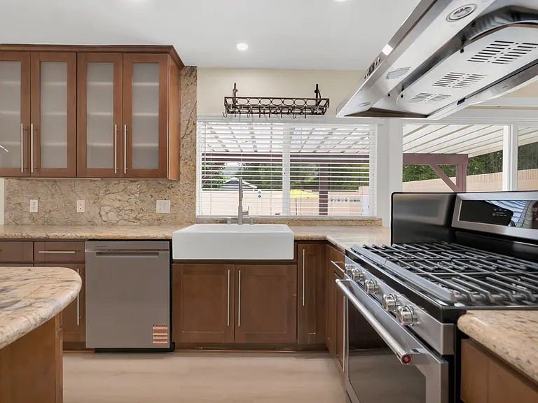 29486 Quail Run Dr — Photo 17
